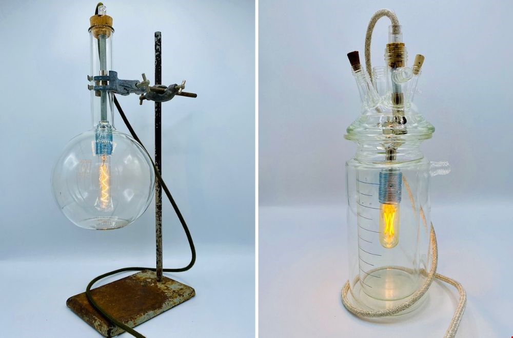 Zo tof: een lamp van laboratoriumglas Zo tof: een lamp van laboratoriumglas